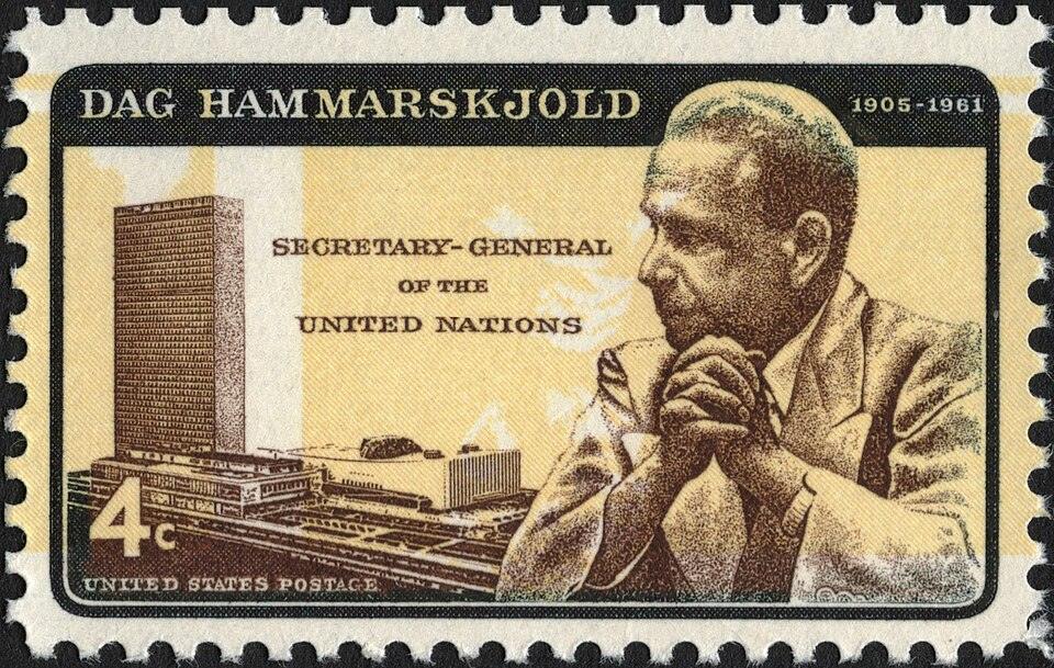 The United States 1962 Sn 1204 Mi 833 IIa (Dag Hammarskjold Issue. UN Headquarters and Dag Hammarskjold, UN Sec. Gen., 1953 61)