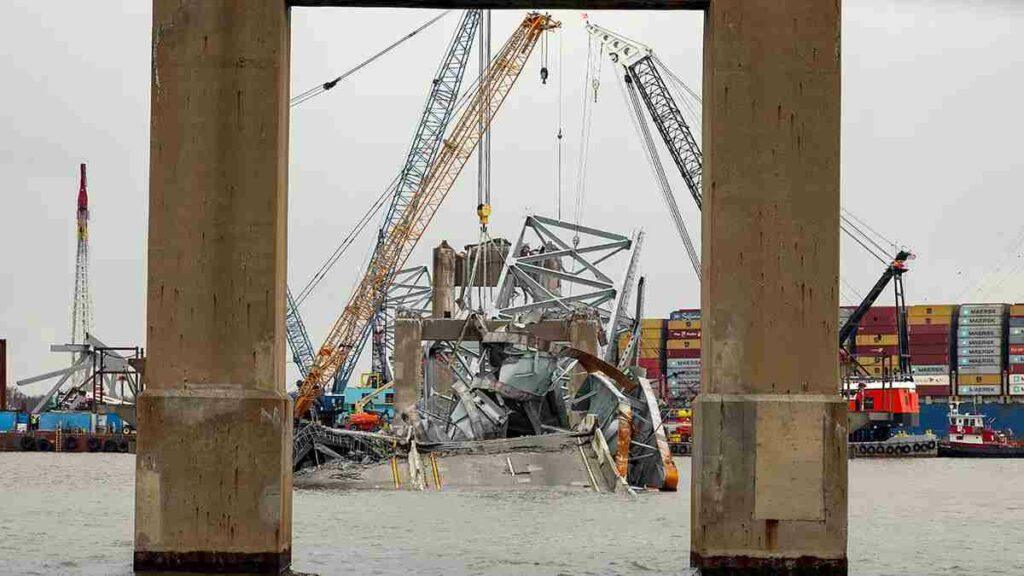 Francis scott key bridge wreckage