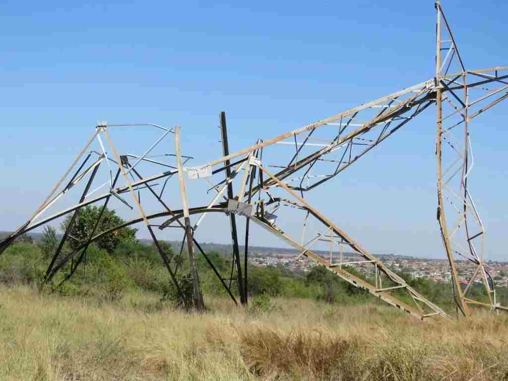 Pics another collapse of power pylons in gauteng v0 HeyHKAzoHfb5GmyhwToIq7 jstZLlPX64ymwCZv s4I