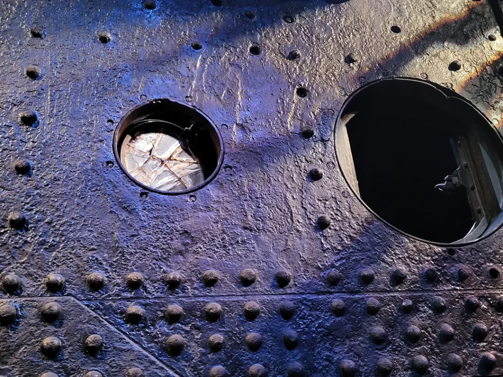 This piece of the hull was one of the most amazing things v0 bxa2vt6inc6e1